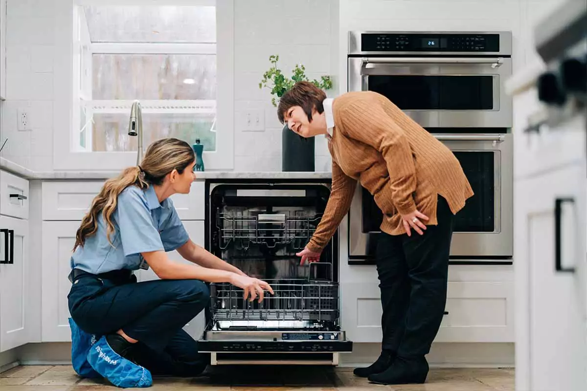 Dependable Refrigeration & Appliance Repair Service Who Fixes Refrigerators